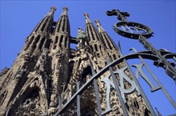 Barcelona | Spain | Barcelona tour Barcelona art tour Montserrat day trip Montserrat tour Barcelona Gaudi tour